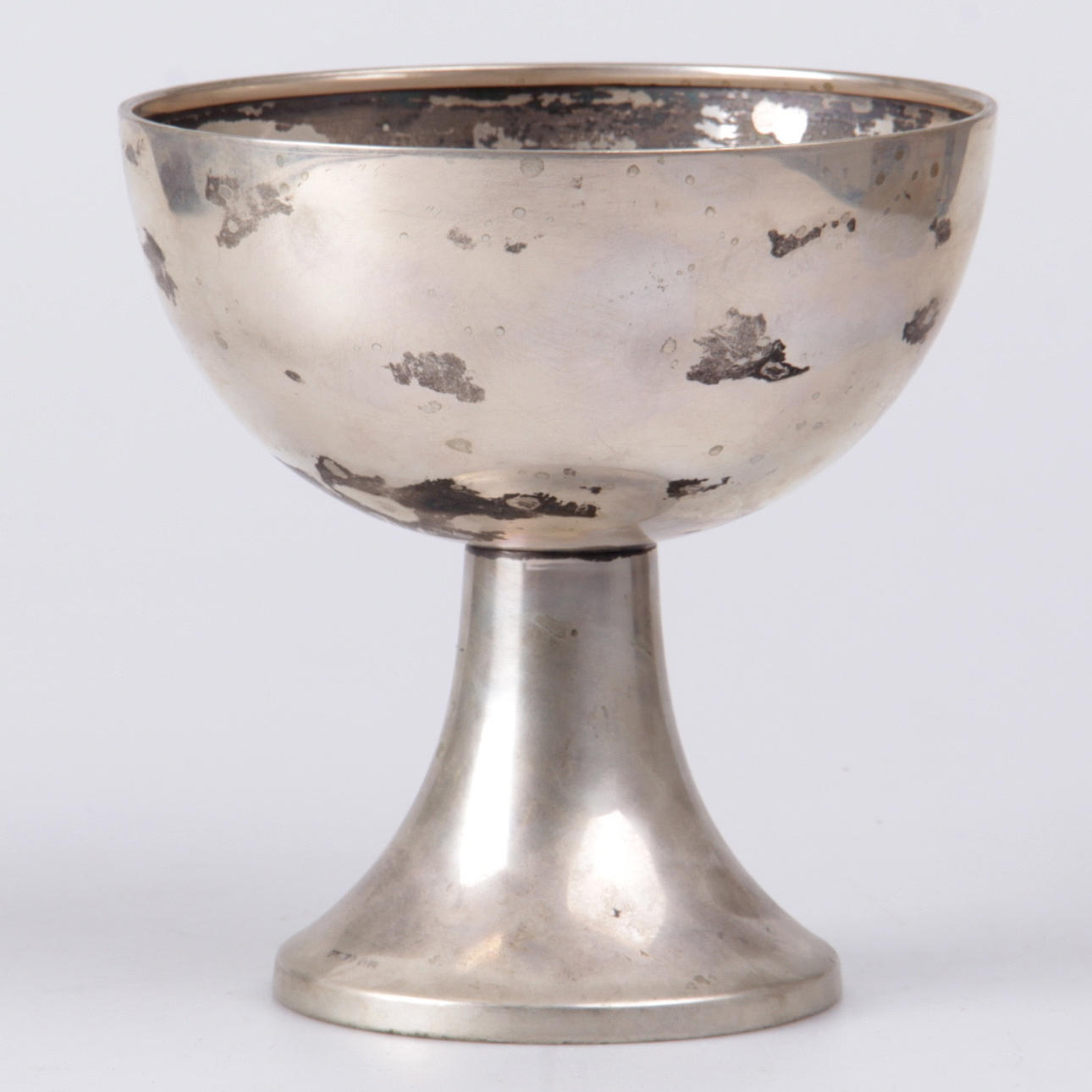 SKÅL PÅ FOT, silver, CG Hallberg, 1923.