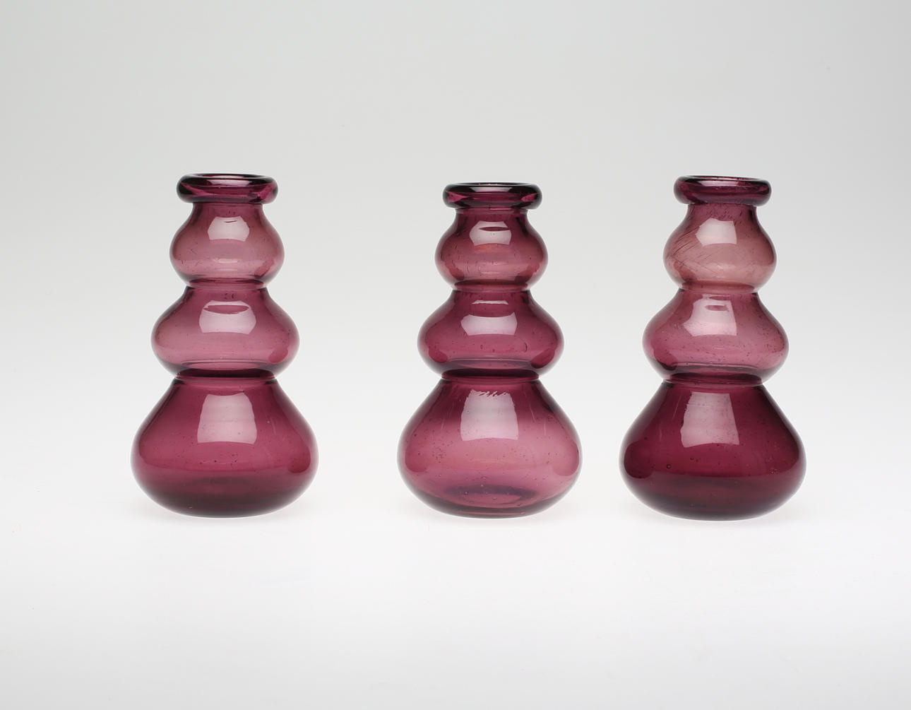 ERIK HÖGLUND. Vaser, Signerade, 3 stycken.