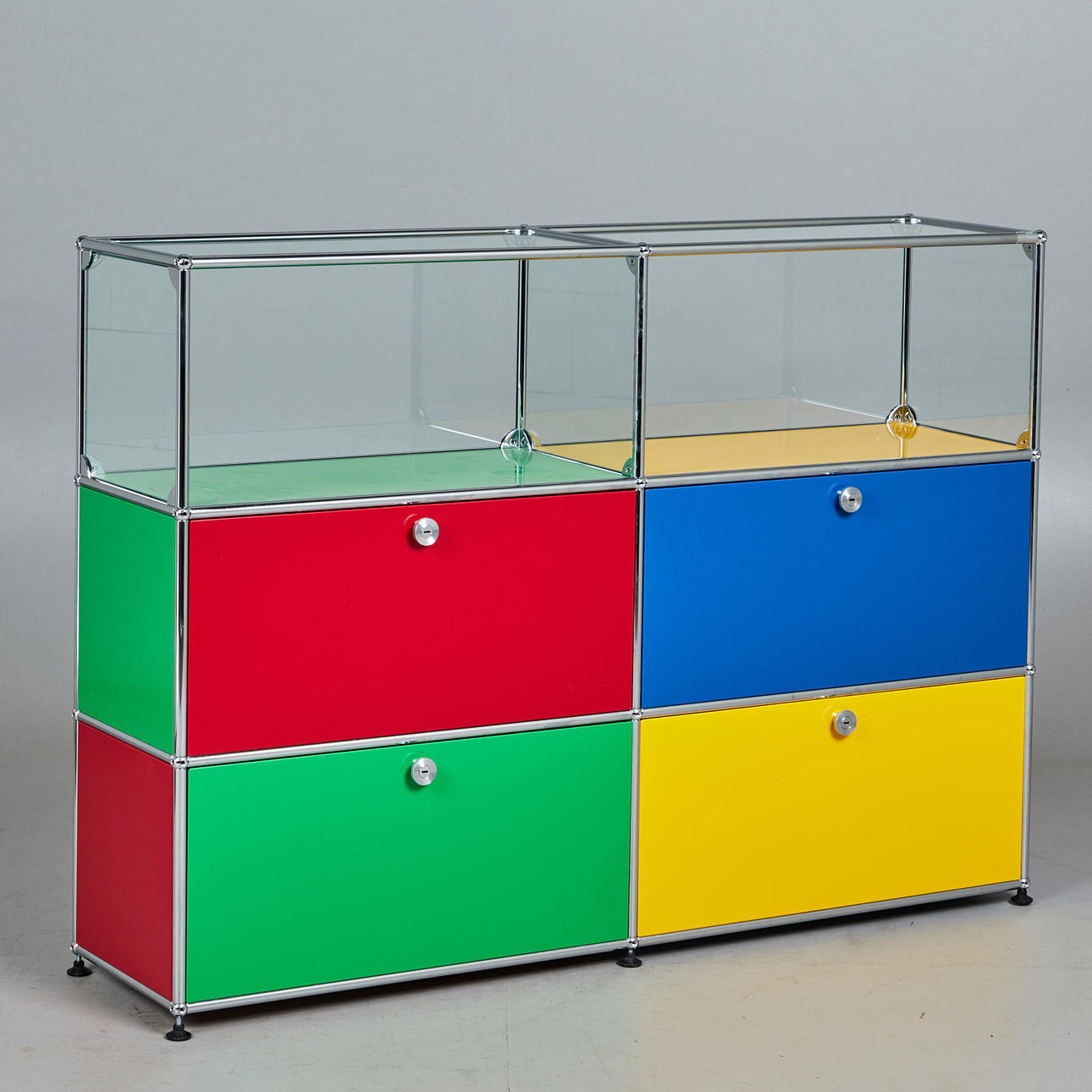 USM Haller, Vitrine / Sideboard, Glas, Chrom.
