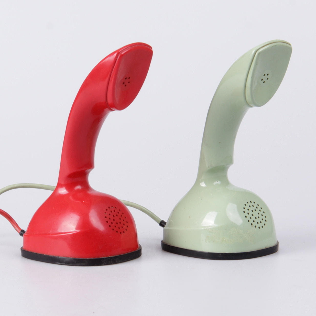 TELEFONER, 2 st. "Kobra", design Gösta Thames, 1953.