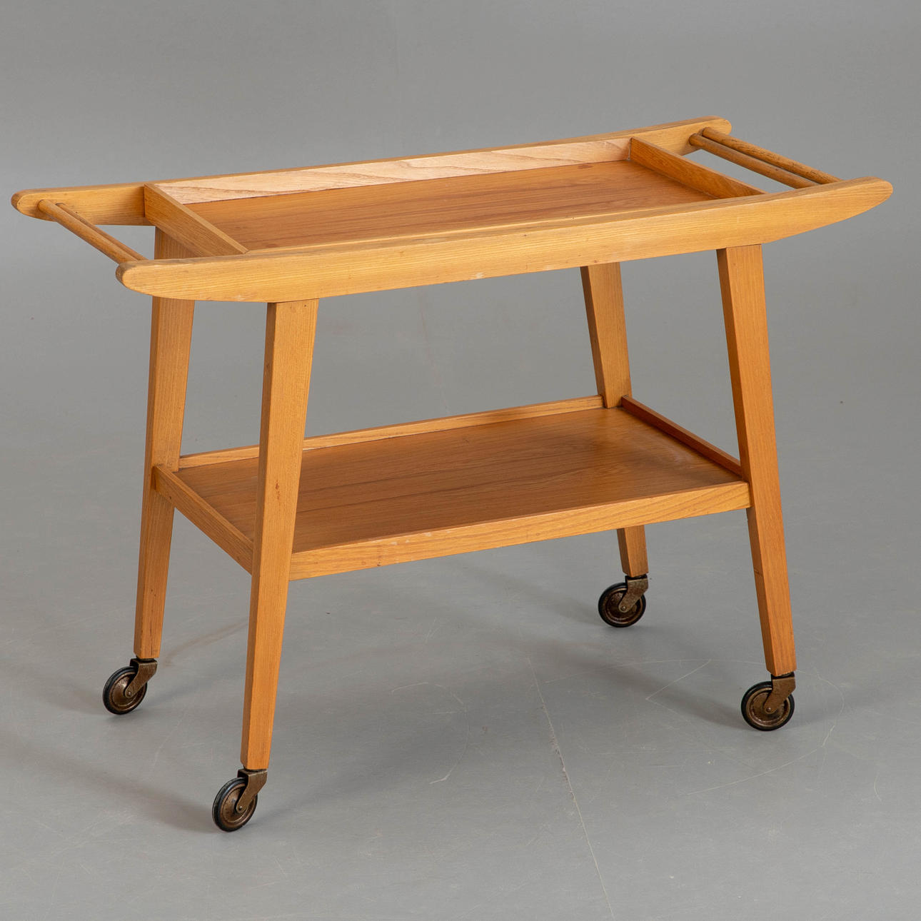 Tevogn / serveringsvogn, 1950'erne.