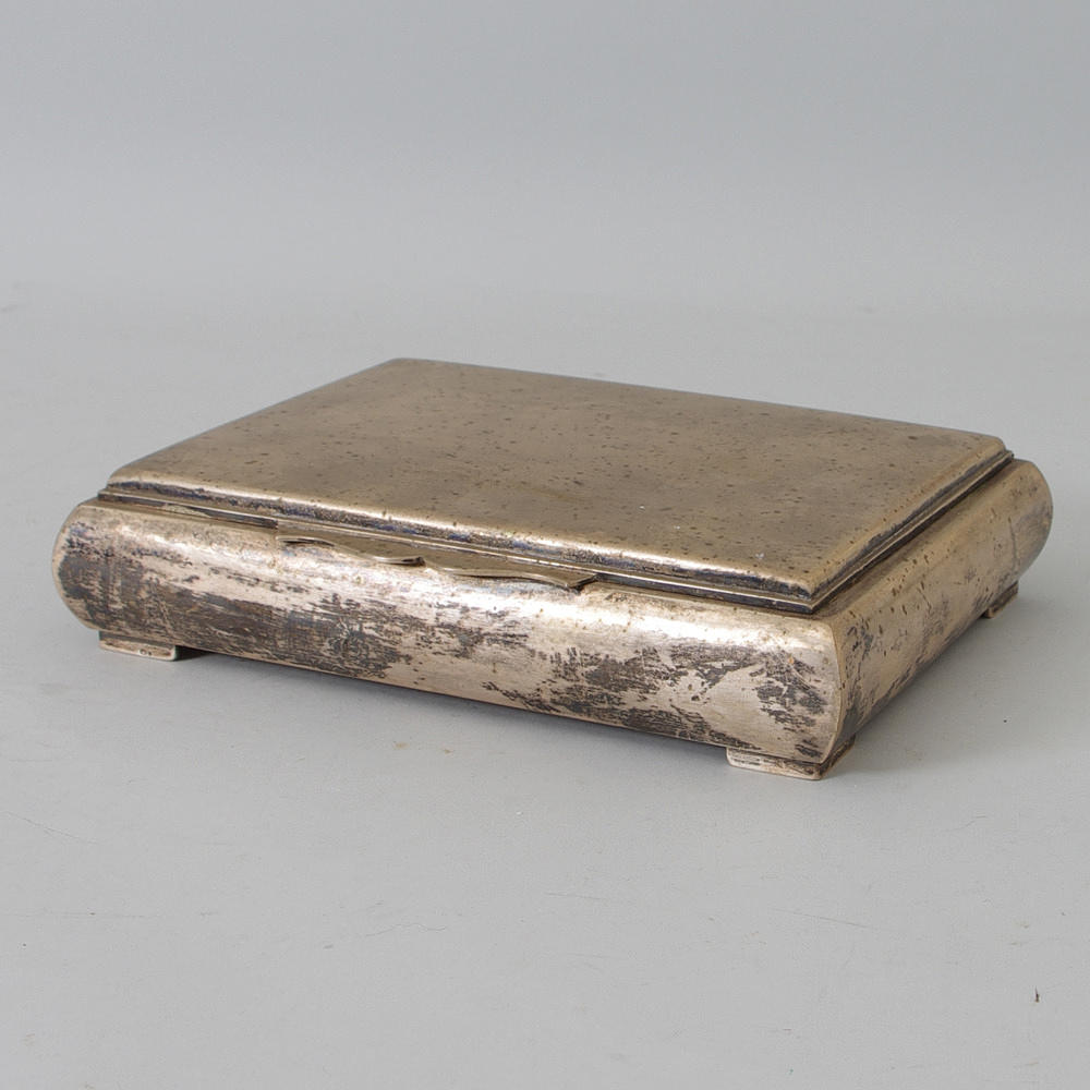 SKRIN, utländskt silver med träinsats, svenska kontrollstämplar.