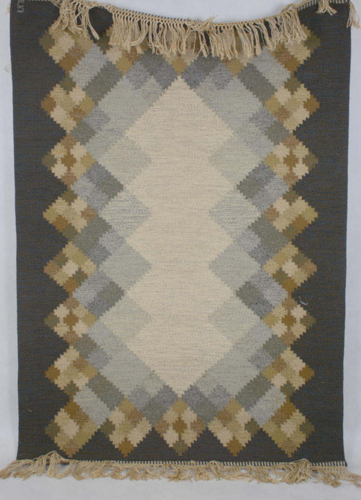 BRITTA SVEFORS. Matta, röllakan.