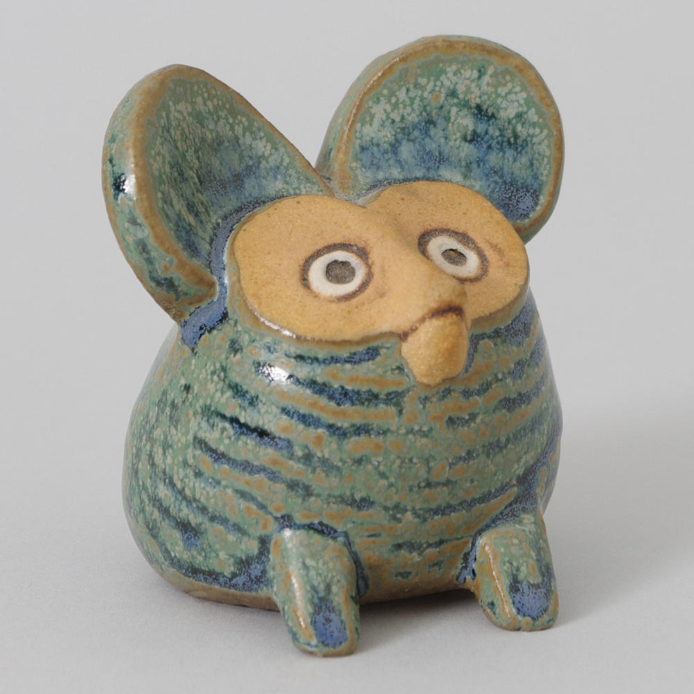 FIGURIN, keramik, mus, Lisa Larsson.