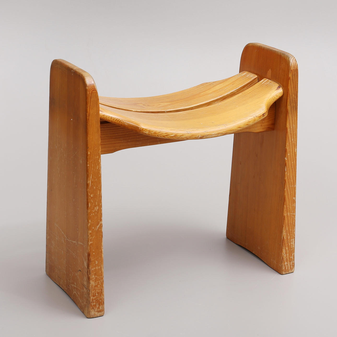 GILBERT MARKLUND, taburete, "Jonte", diseñado en 1969.