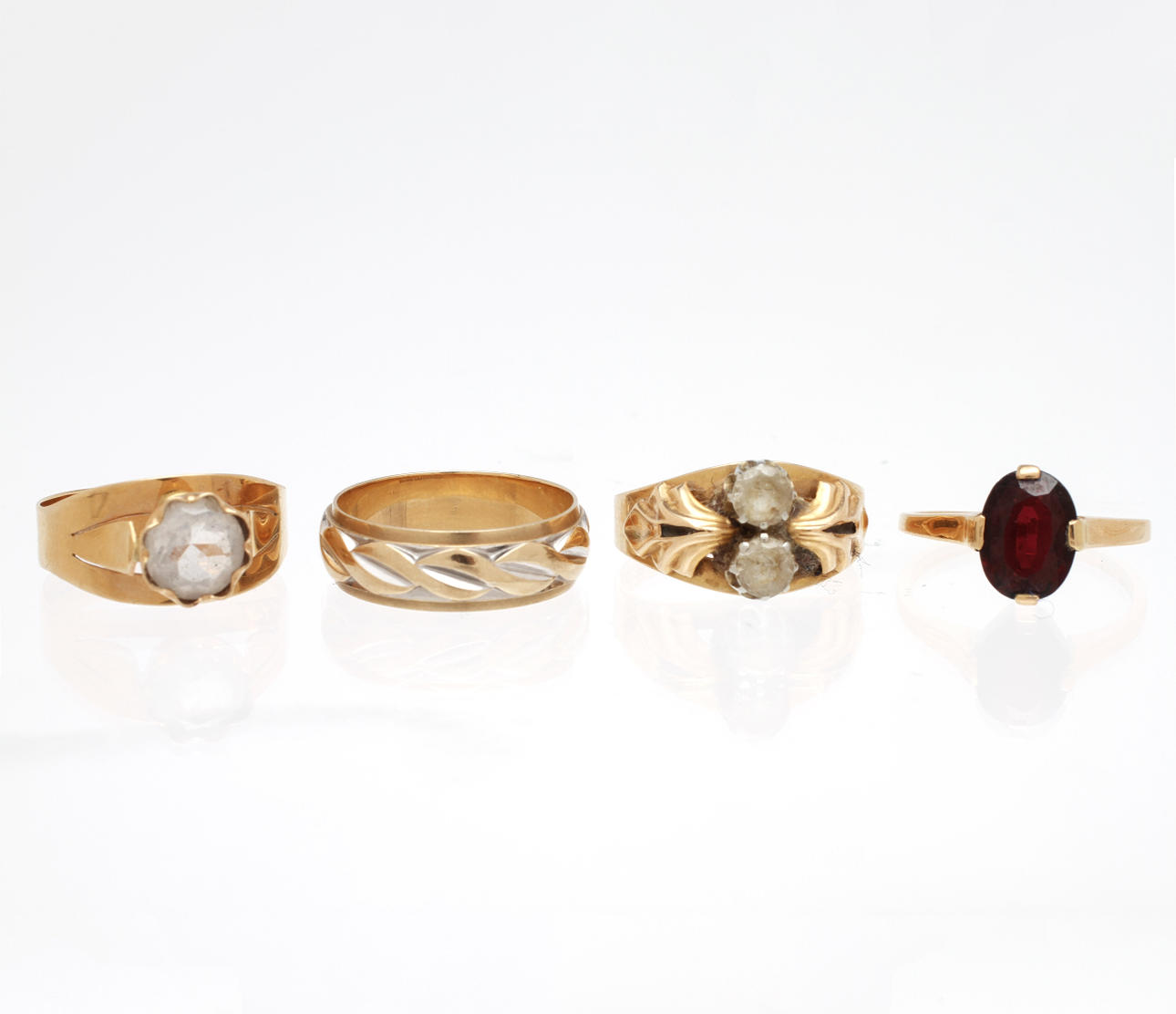 RINGAR, 4 st, 3st 18k guld med stenar, 1 st 14k guld, 11,3 gram.