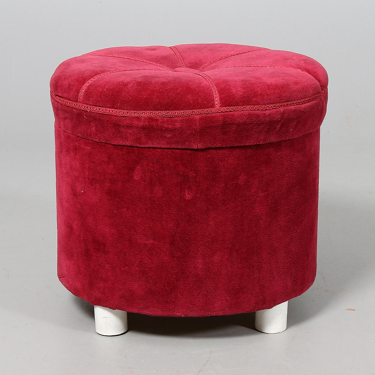 PALL, trä med plyschklädsel, 1960-tal.