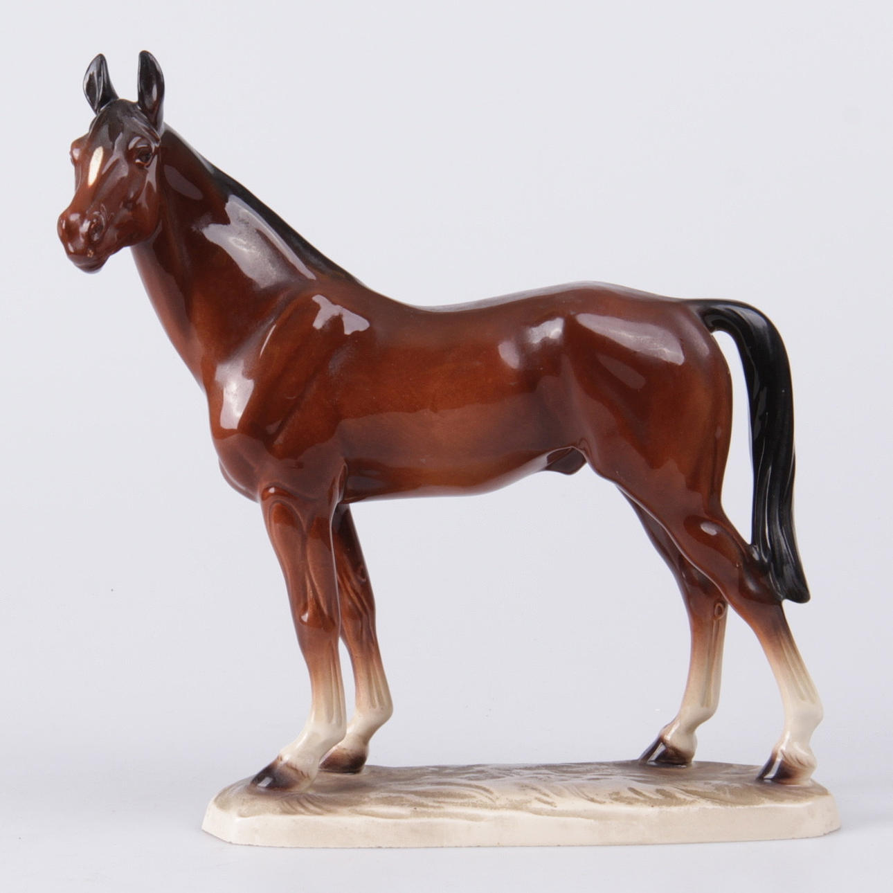 FIGURIN, porslin, häst, Hertwig, Tyskland.