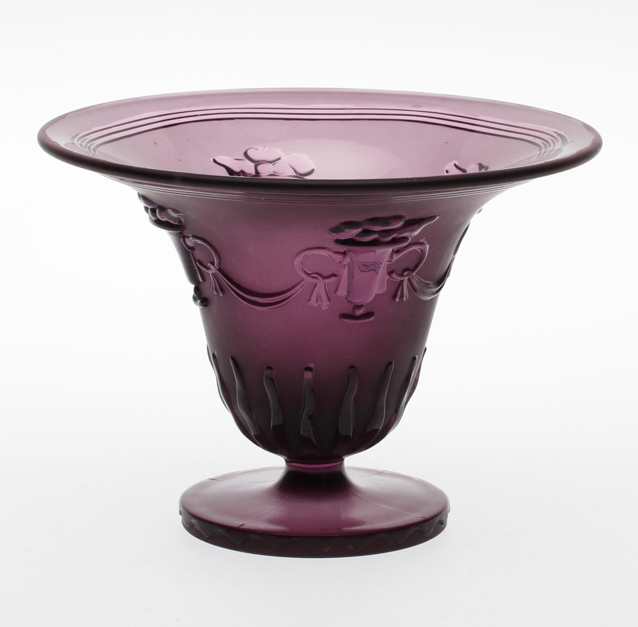 VAS, pressglas, Edvin Ollers, Elme Glasbruk, 1900-tal.