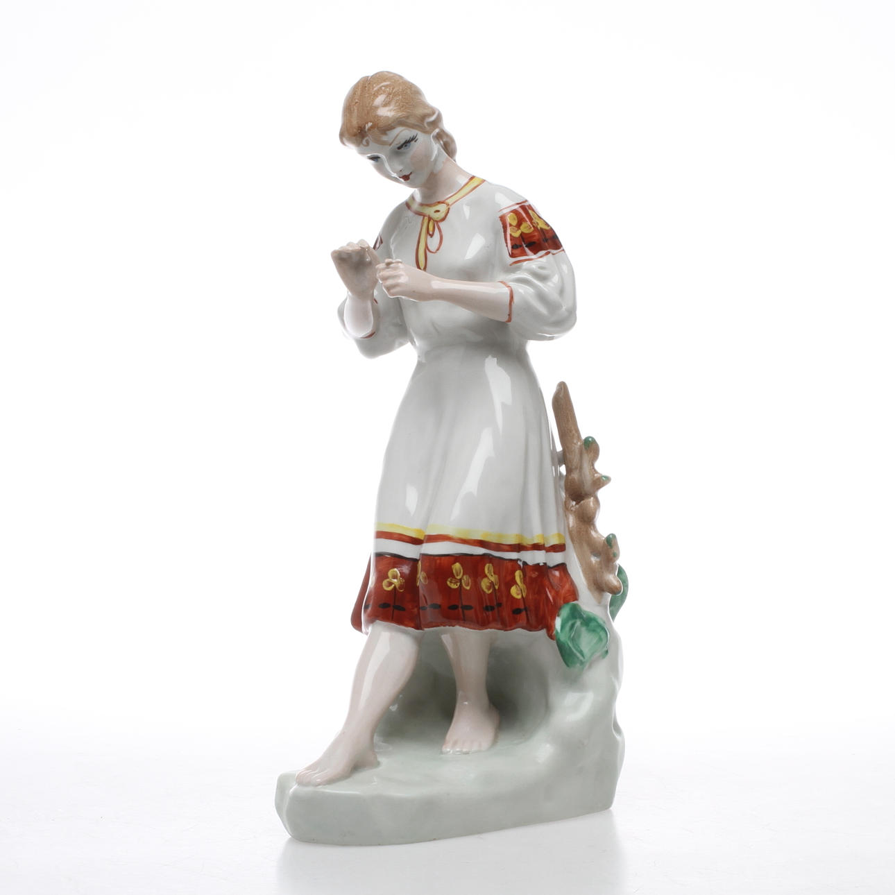 FIGURIN, porslin, Polonne, Ukraina, 1900-talets andra hälft.