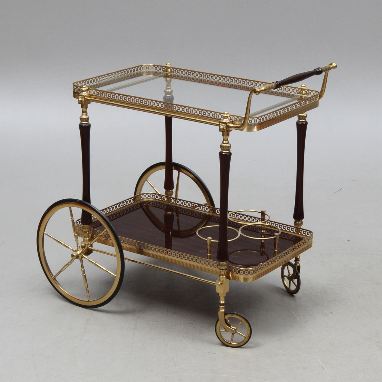 SERVERINGSVAGN, 1900-tal.