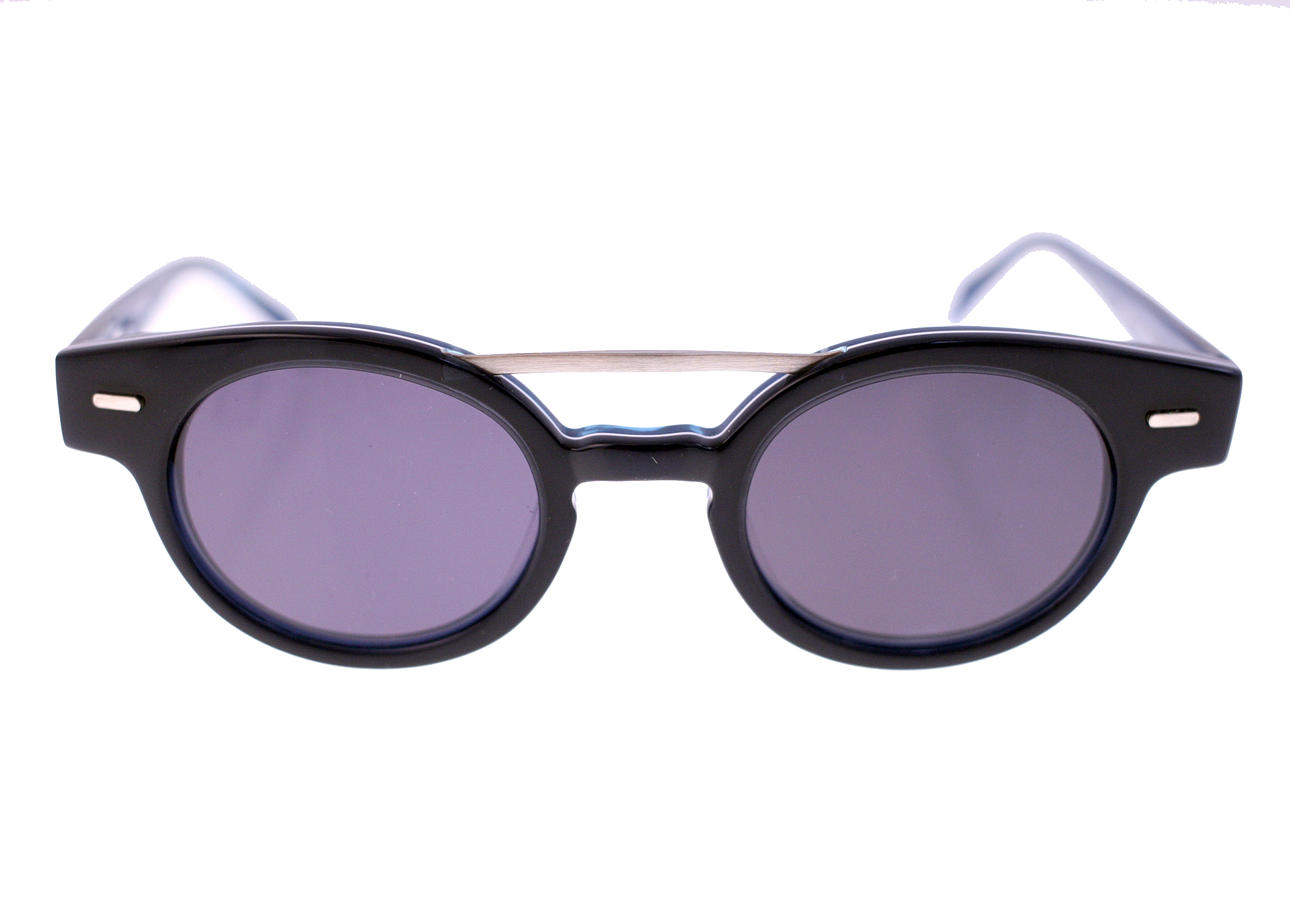 AURINKOLASIT. Thierry Mugler TM 10190.