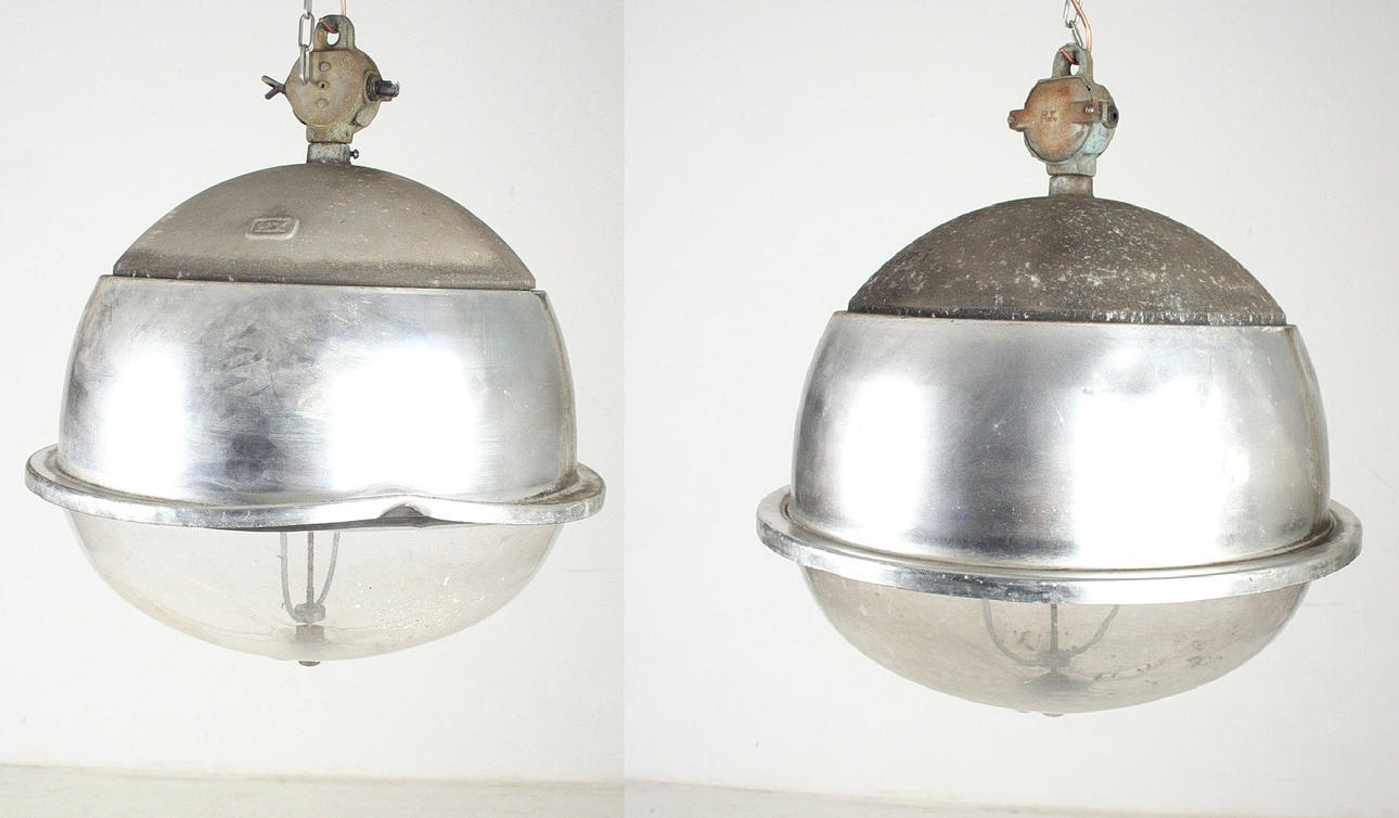 Street Lights - Set of 2.