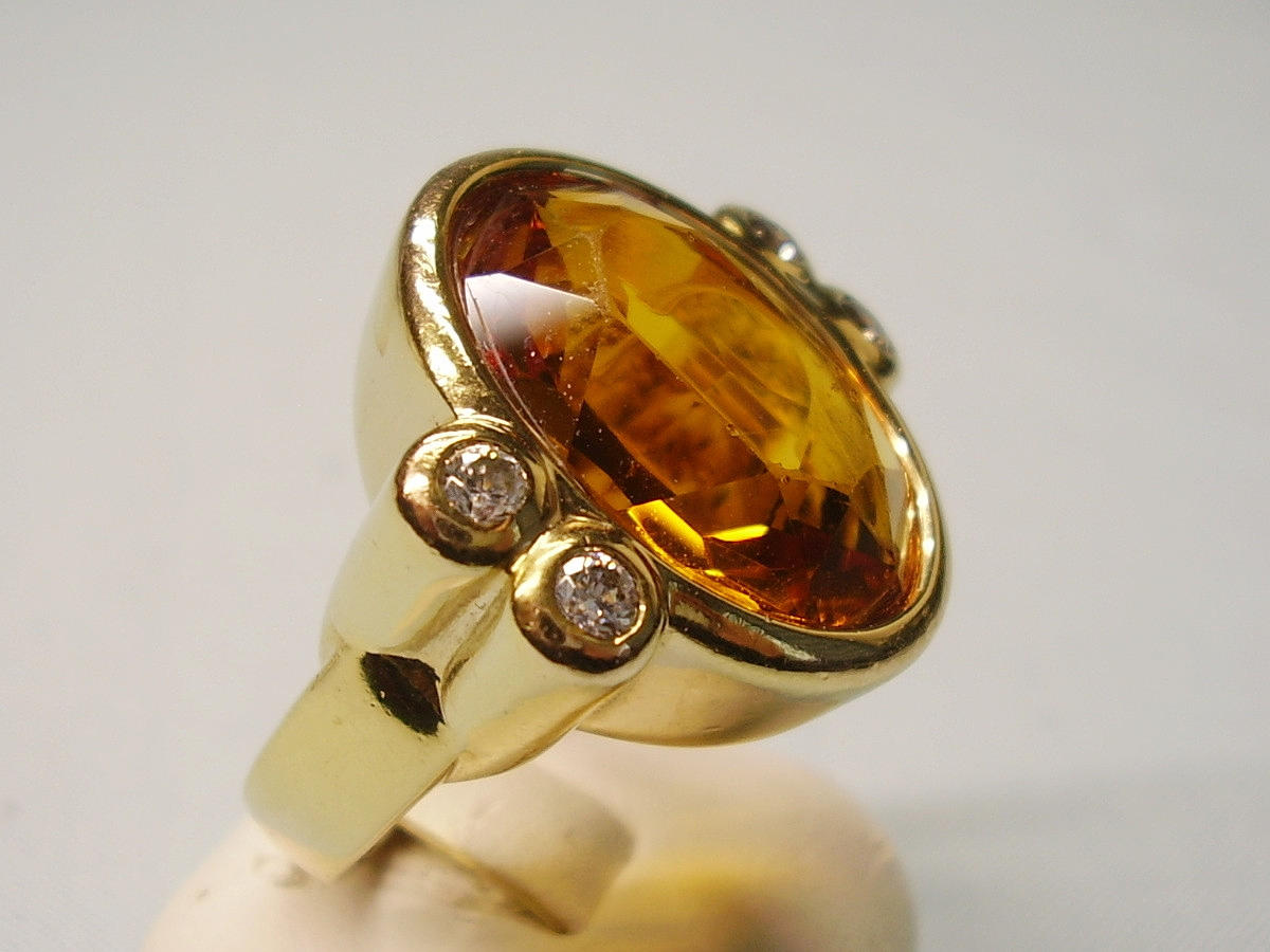 PIERRE LANG STATEMENT RING mit Citrin-Spinell.