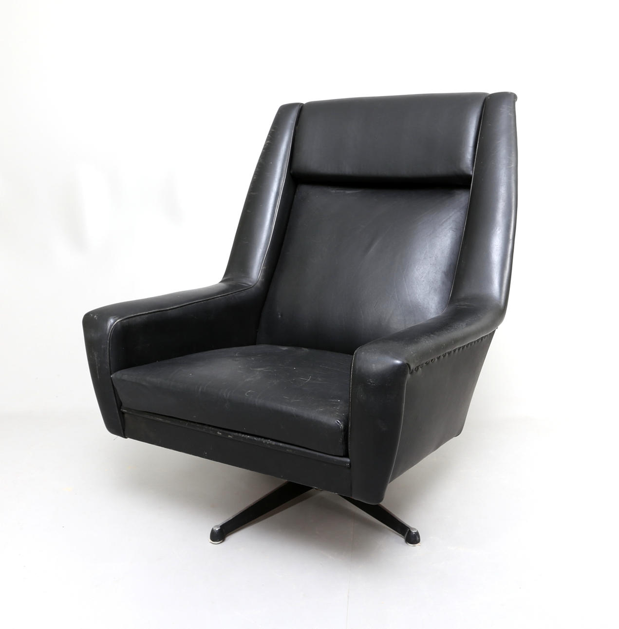 FÅTÖLJ, svart galon, IKEA 1960-tal.