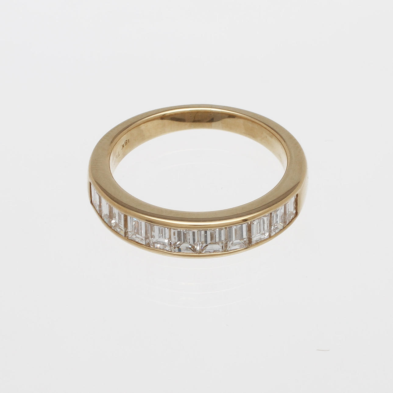 RING, halvallians, 18K rödguld med diamanter, totalt ca 1,34ct. Vikt 4,7g.