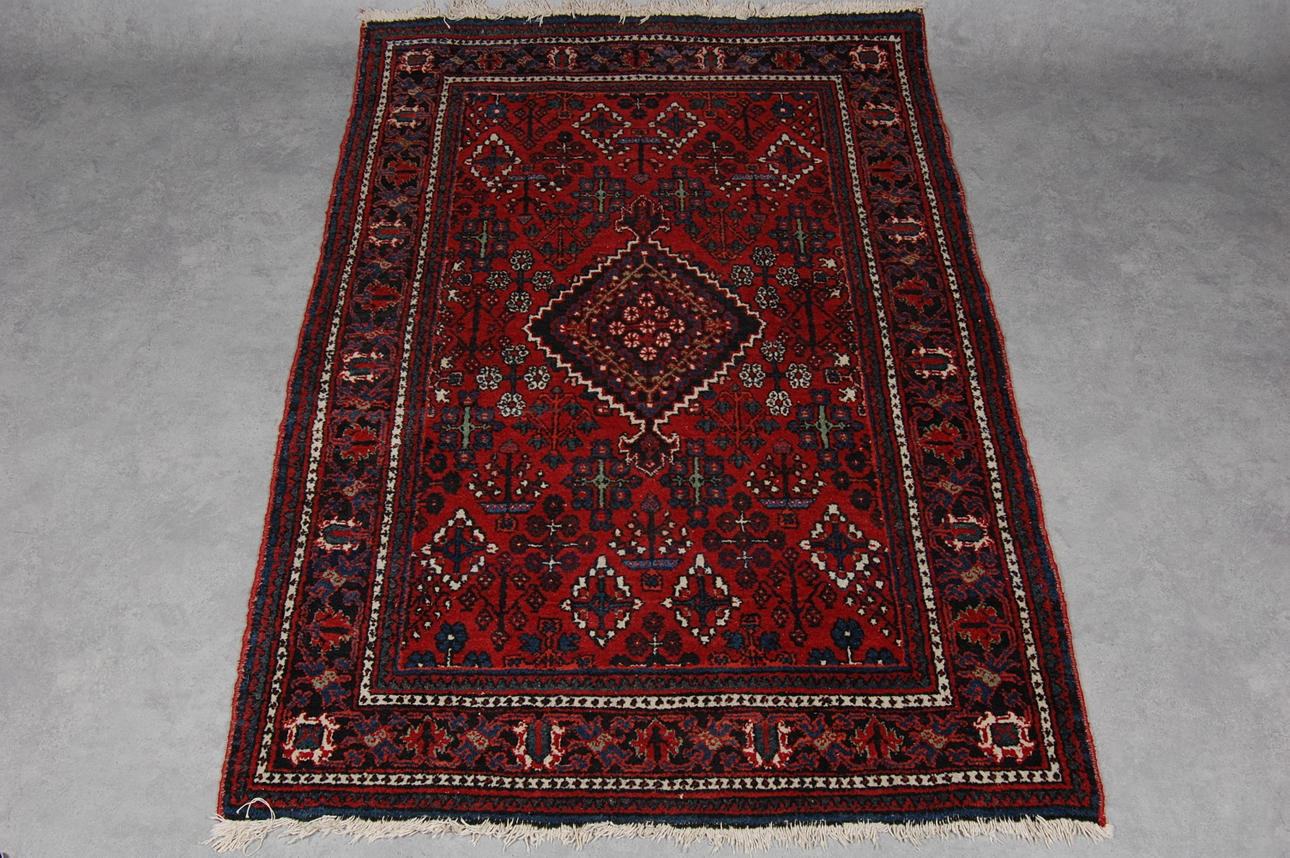 MATTA, Persien Joshaghan, 207 x 130 cm.