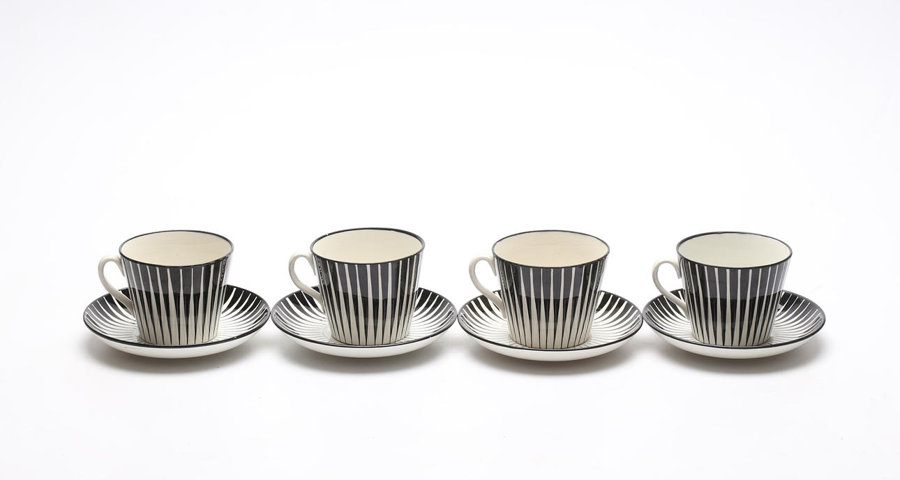 EUGEN TROST. Teacups with saucers, 4 pieces, flintware, ''Zebra'', Upsala-Ekeby/Gefle.