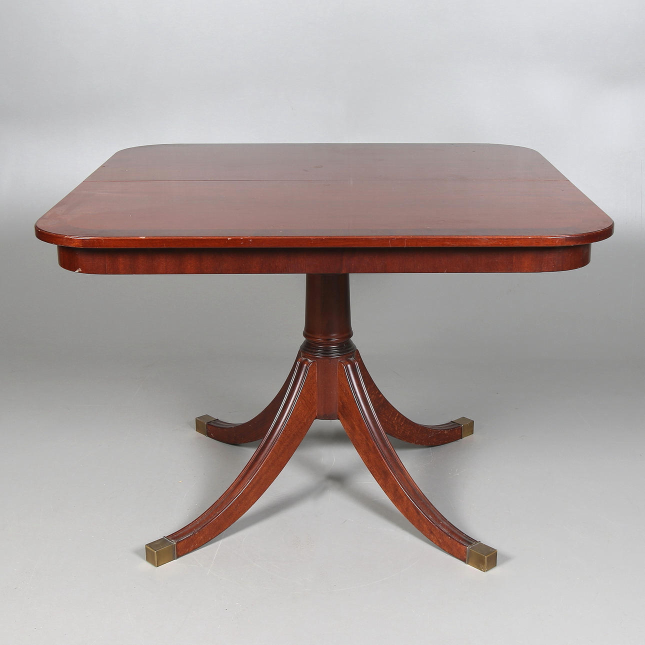 MATSALSBORD, mahogny, engelsk stil. 1900-tal.