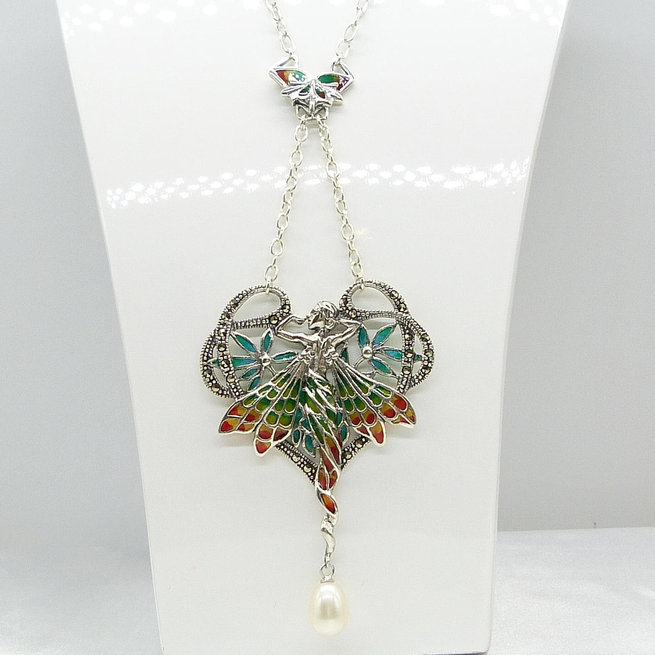 COLLAR HADA ESTILO ART NOUVEAU.