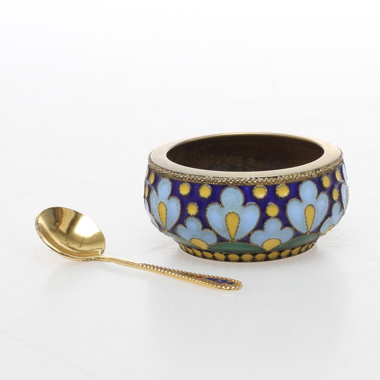 SALTKAR samt SKED, Ryssland, förgyllt silver samt emalj.