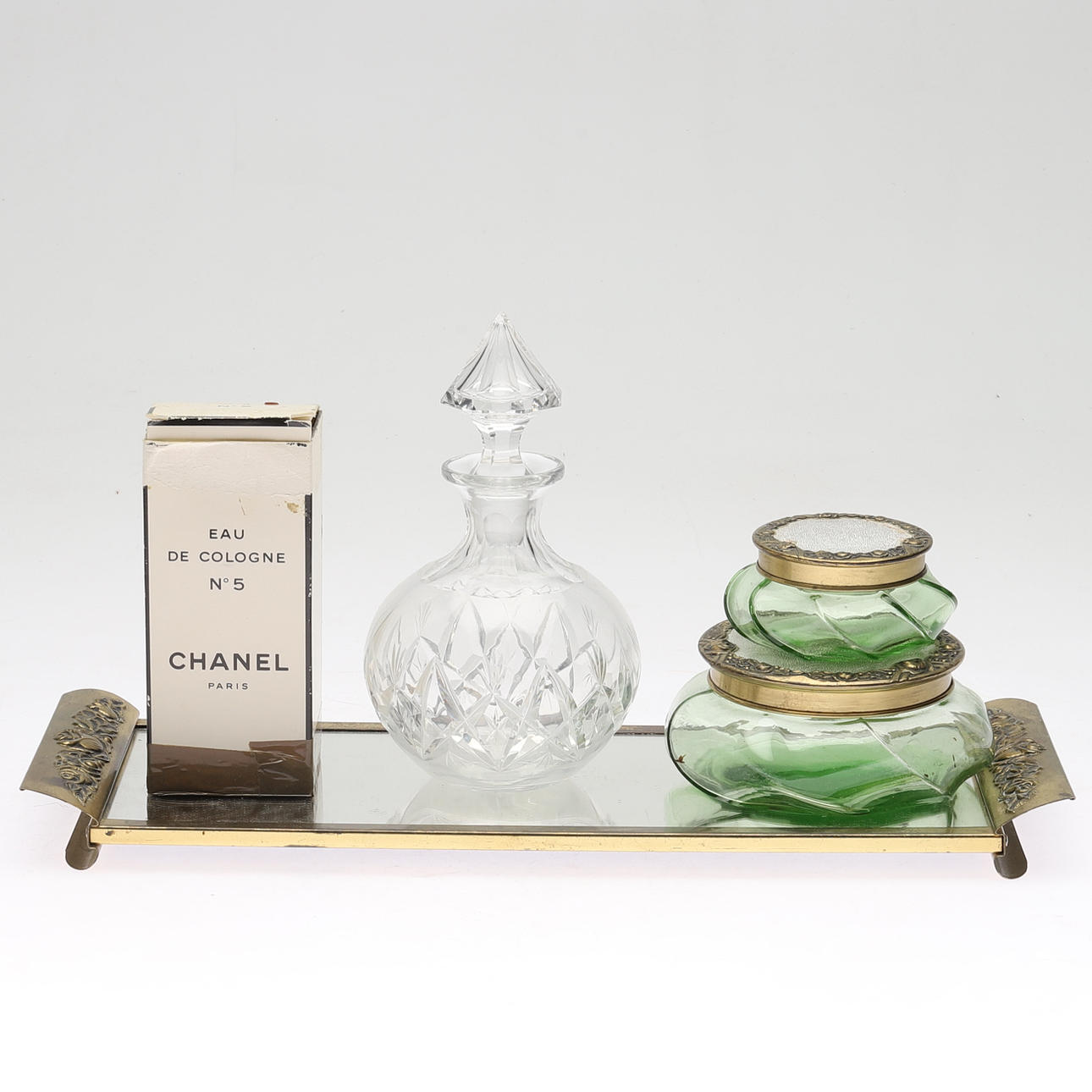 MISCELLANEOUS, tray, boxes, perfume Chanel No 5.
