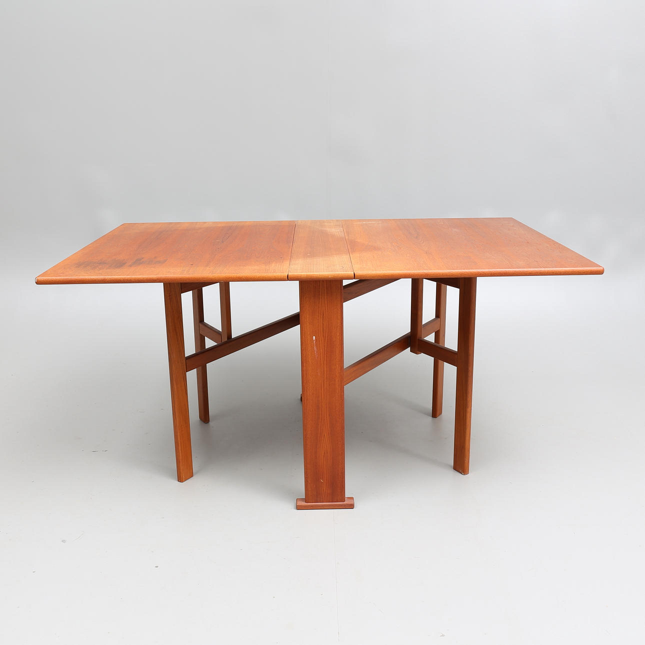 SLAGBORD, 1960-tal, teak.