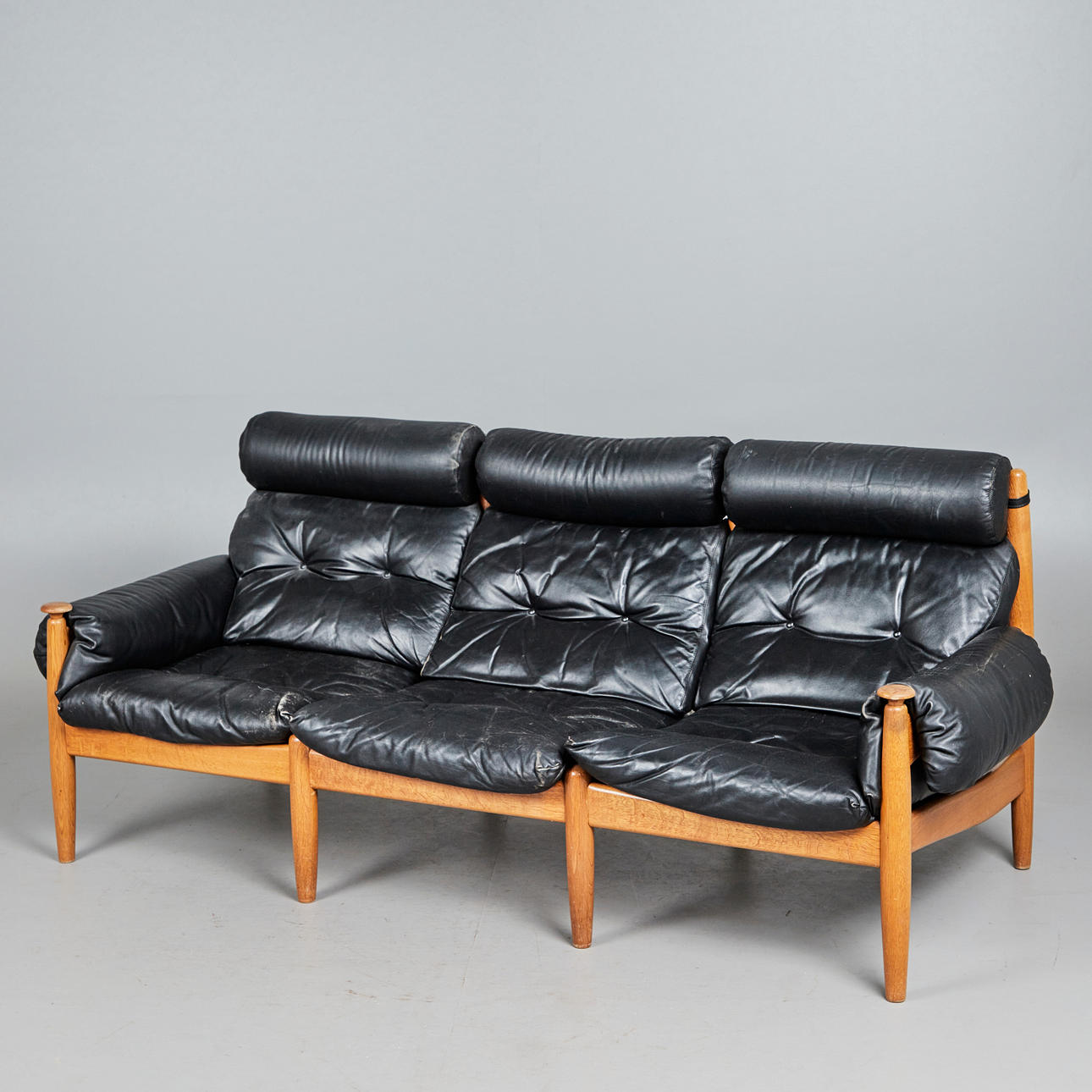 ERIC MERTHEN. Ire Møbler, sofa / couch, oak, leather, 1960s