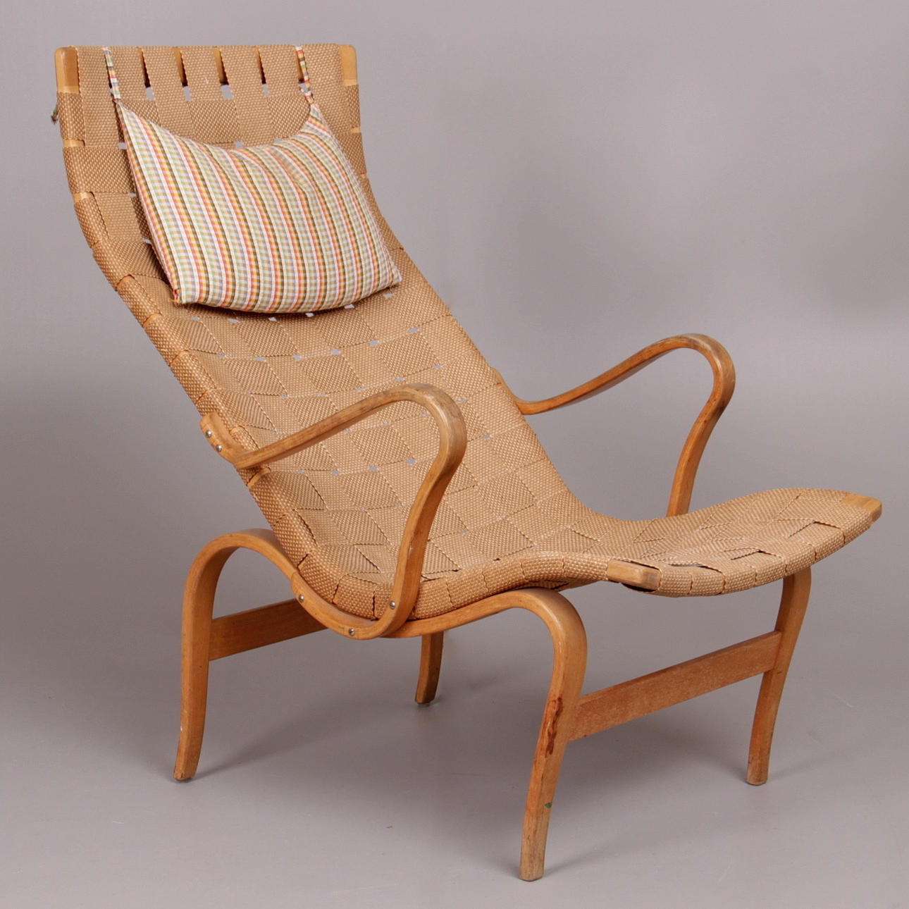 FÅTÖLJ "Pernilla", Bruno Mathsson, Firma Karl Mathsson, Värnamo.