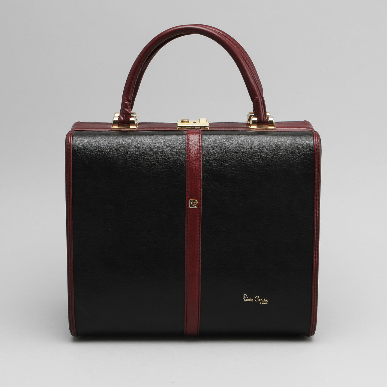 VÄSKA, Pierre Cardin.