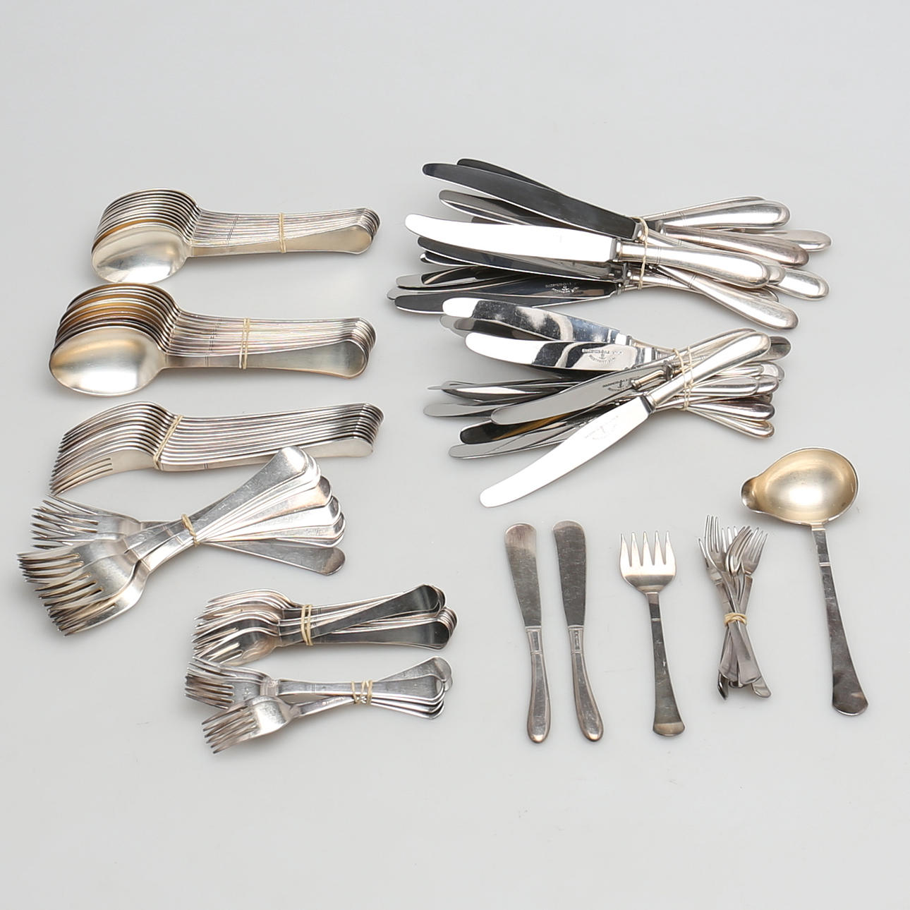 BESTICKSUPPSÄTTNING. 100 delar. Nysilver. GAB "Birka" Just Andersen.