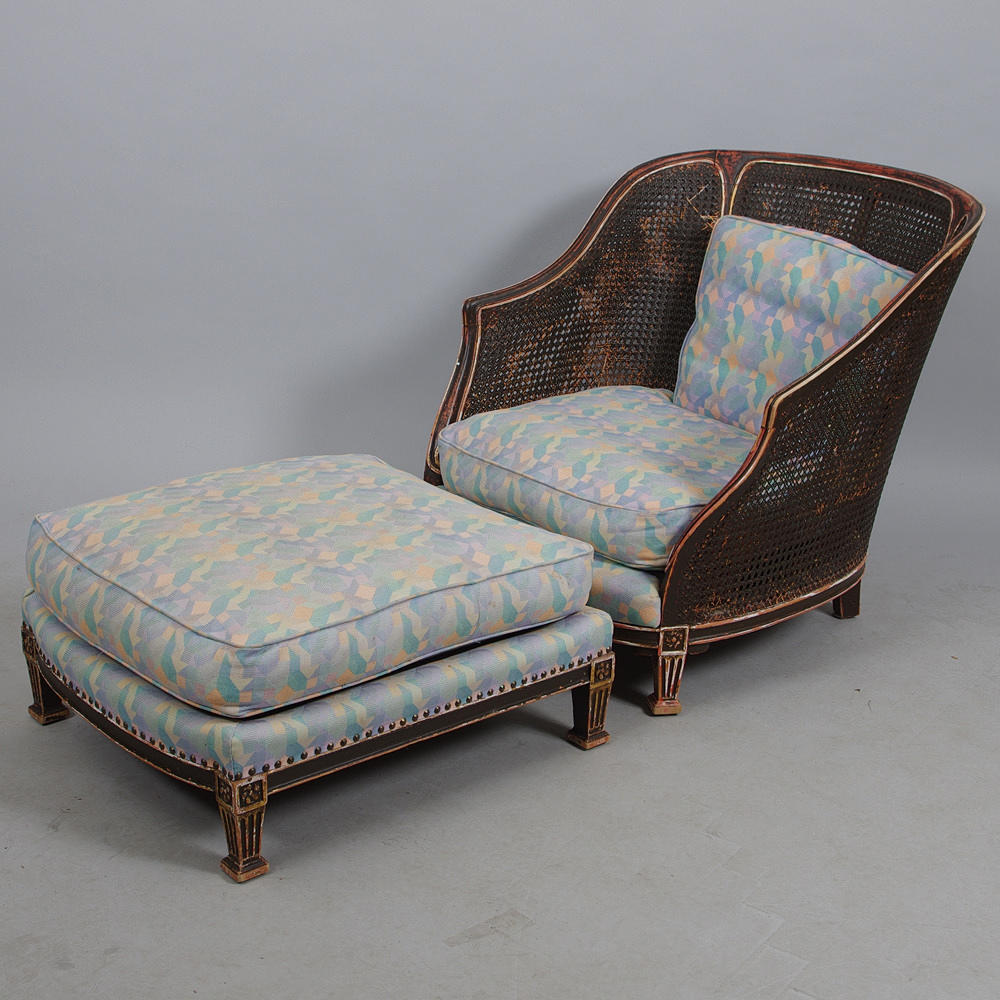 FÅTÖLJ MED FOTPALL, rotting, gustaviansk stil.