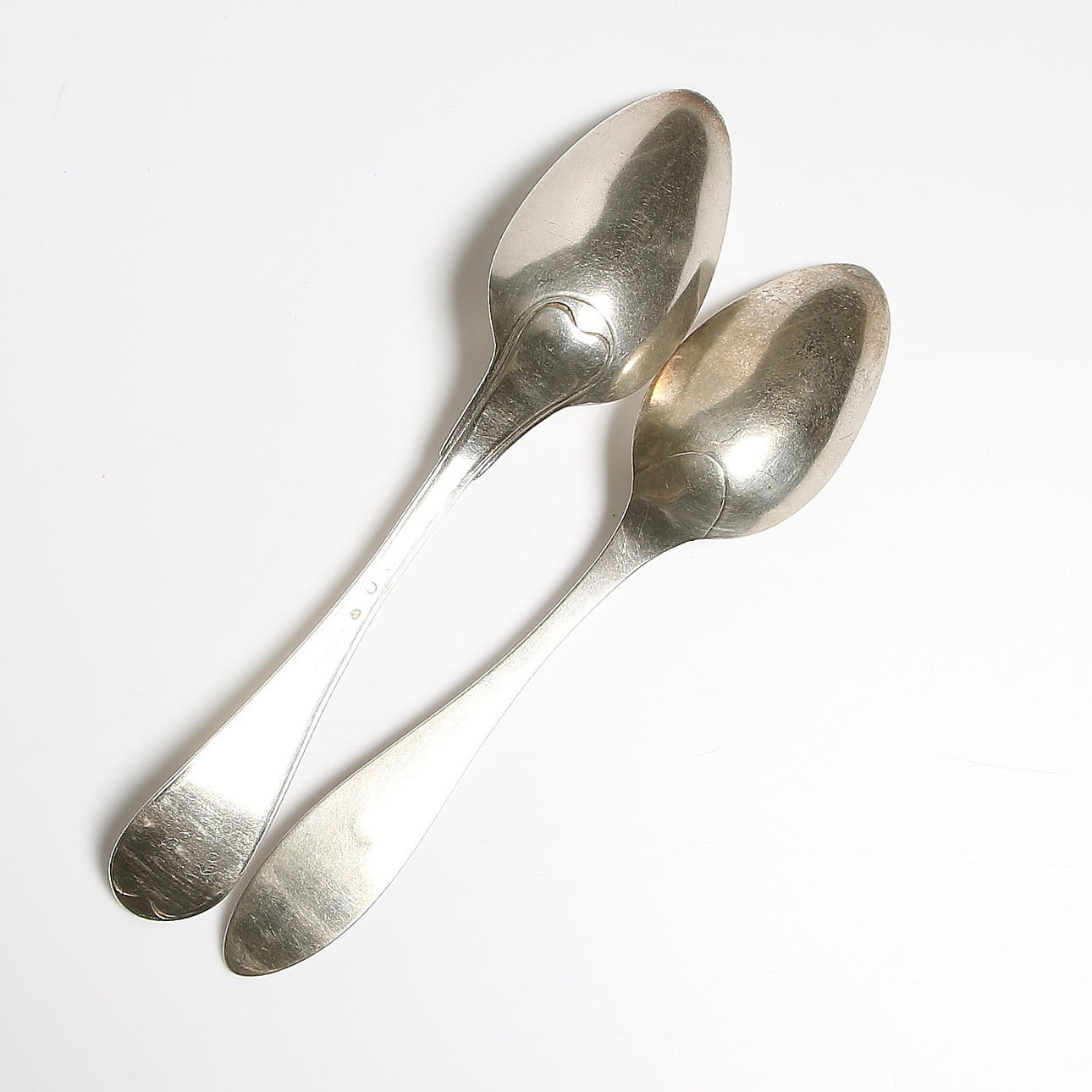 SKEDAR, 2 st, silver, Lidköping och Stockholm. 1800-talets början.