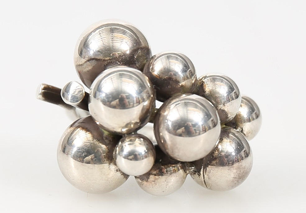 GEORG JENSEN. Ring, sterling silver, "Moonlight Grapes", large model, hallmarked, 13.0 grams.