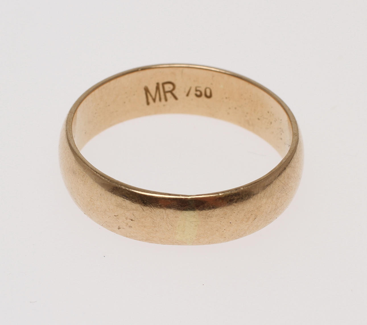 RING, 18k guld, vikt 6,2 g.