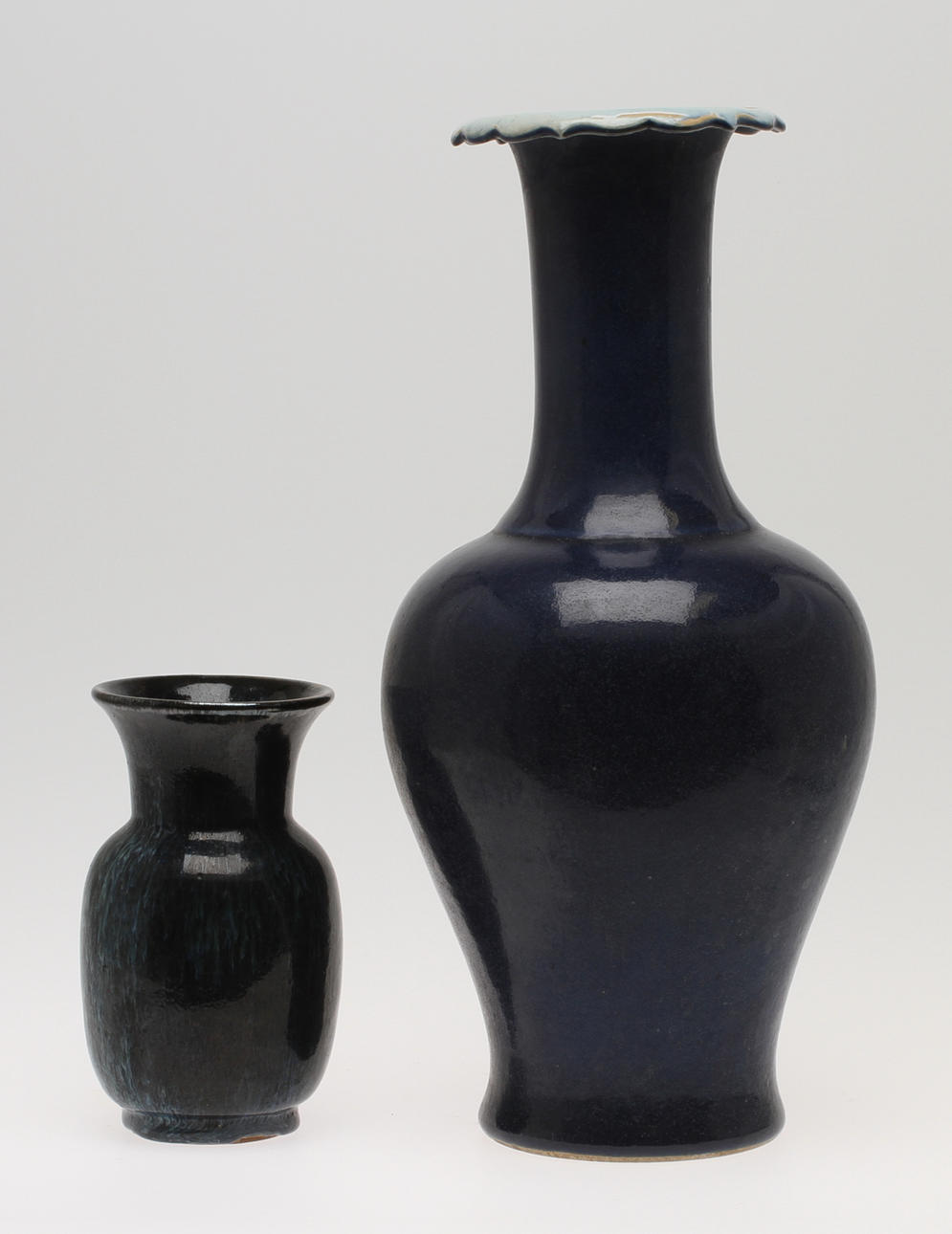 VASER, 2 st, porslin, Kina.