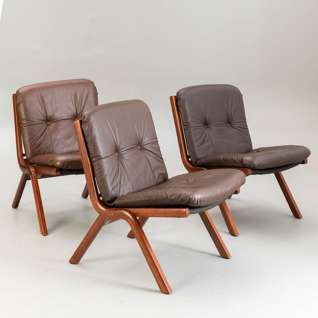 Ekornes, 3 foldbare lænestole 'Uno'.