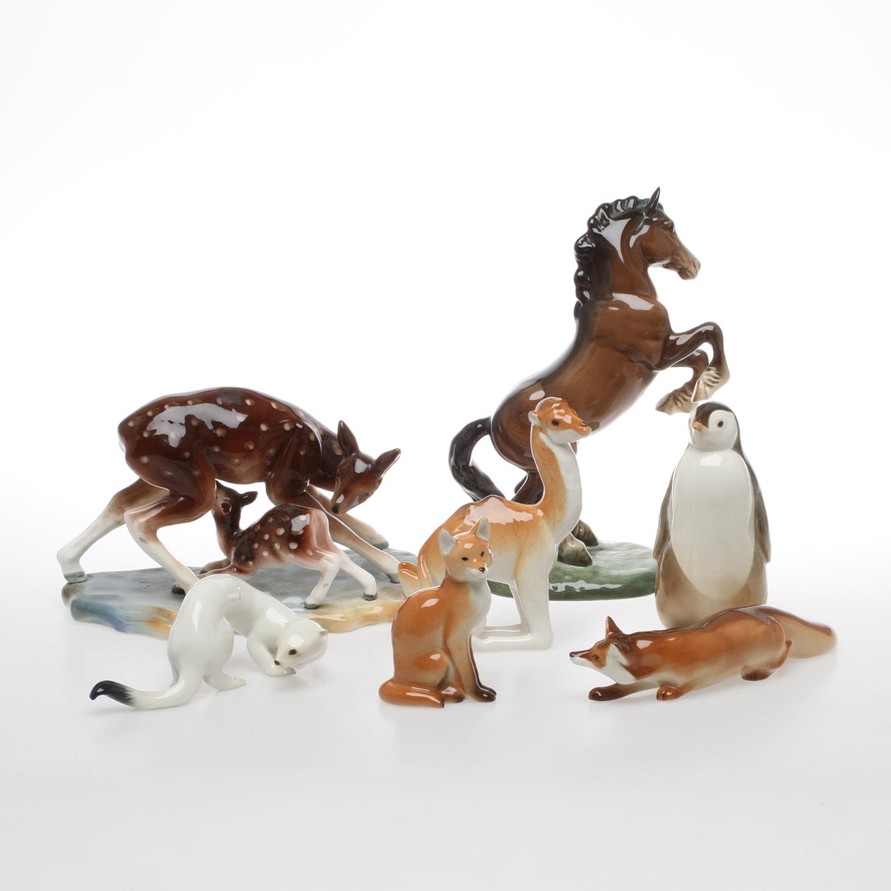 FIGURINER, 7 st, bland annat Lomonosov, Rörstrand och Beswick.