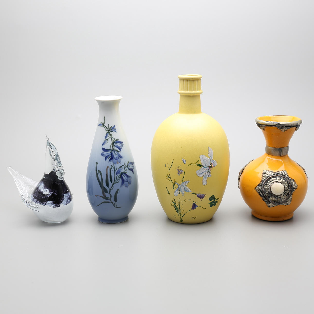 VASER och KONSTGLAS (4), Royal Copenhagen, Stig Lindberg, Bergdala.