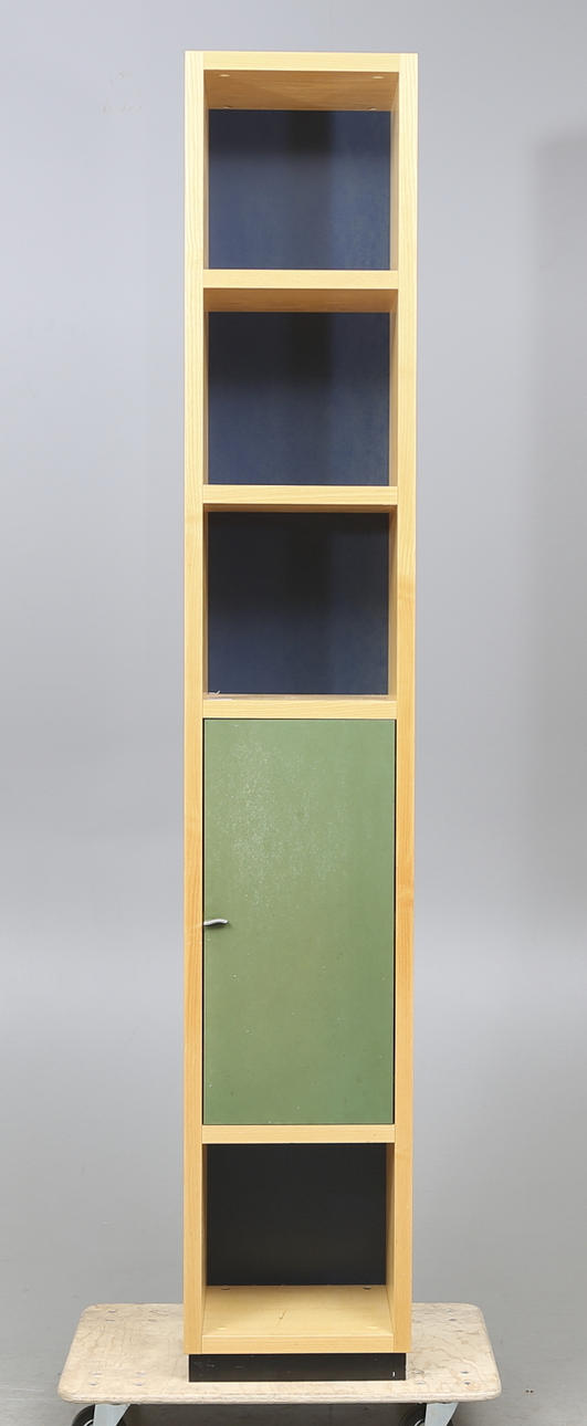 BOKHYLLA, "Kubik", design Johan Hellström, Källemo.