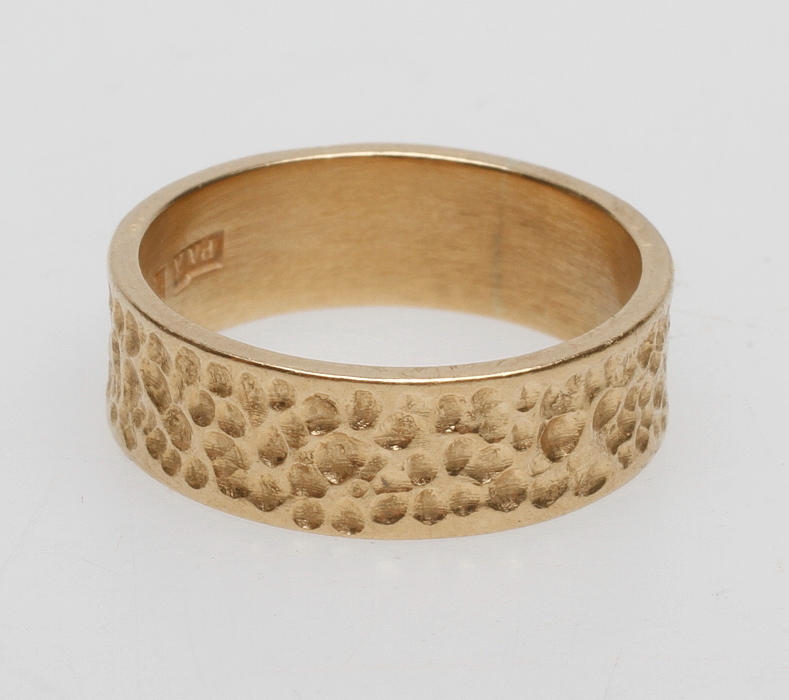 RING, 18k guld, vikt ca 6,3 gr.