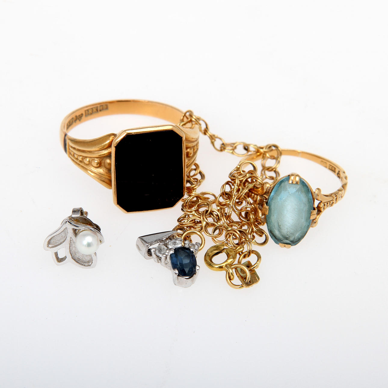 SMYCKEN, 18K rödguld, 5 delar. Vikt ca 9g.