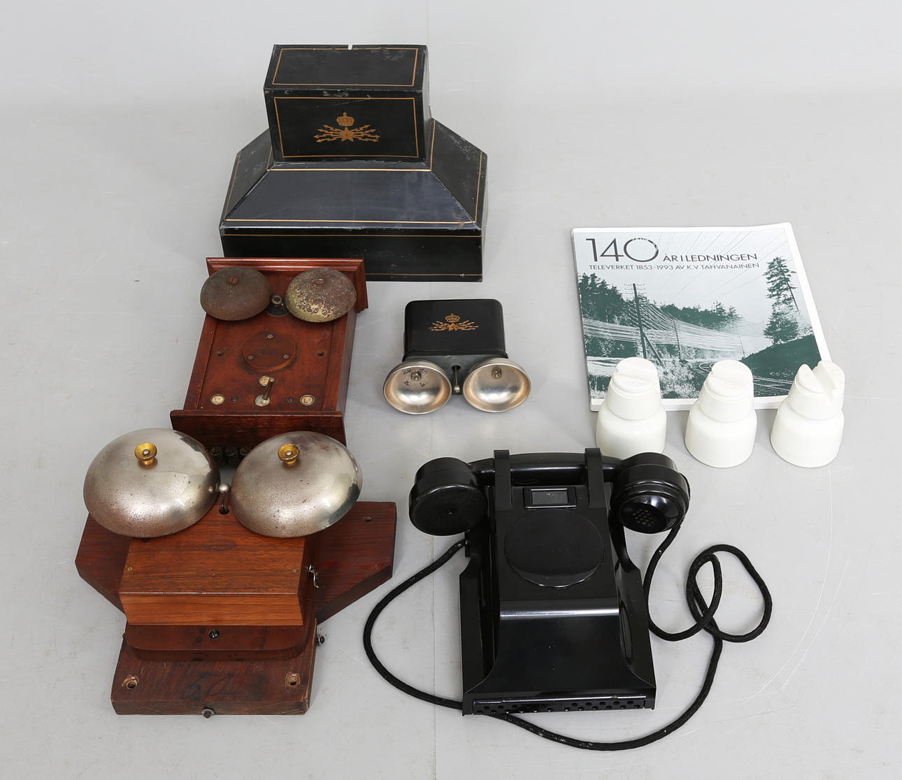 DIVERSE TELEFONI, 9 delar 1900-tal.