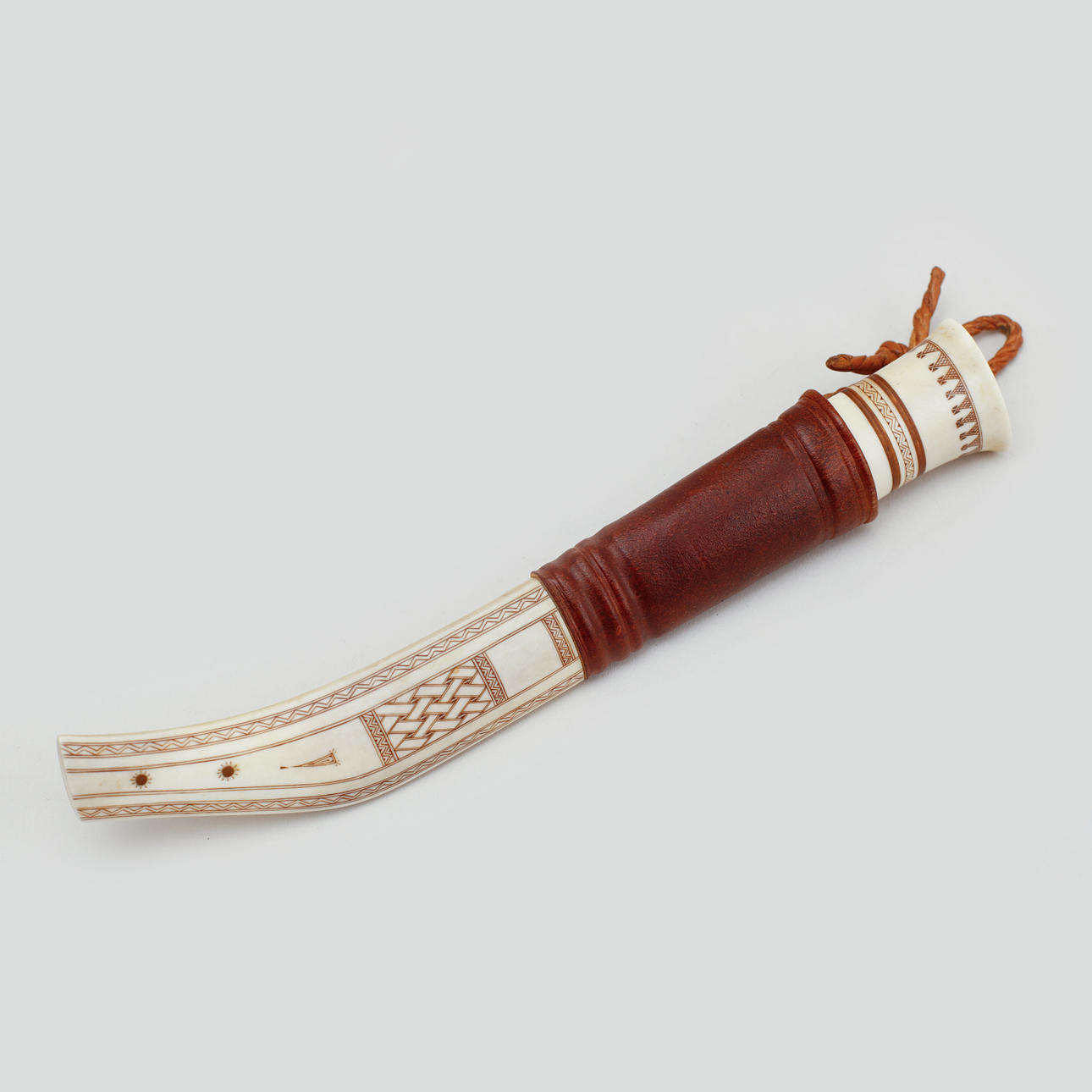 SVANTE LARSSON. Half-horn knife, Lapland bog.