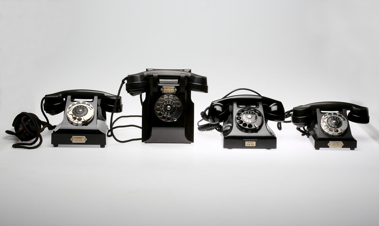 TELEFONER, 4 st, LM Ericsson, 1930-tal.