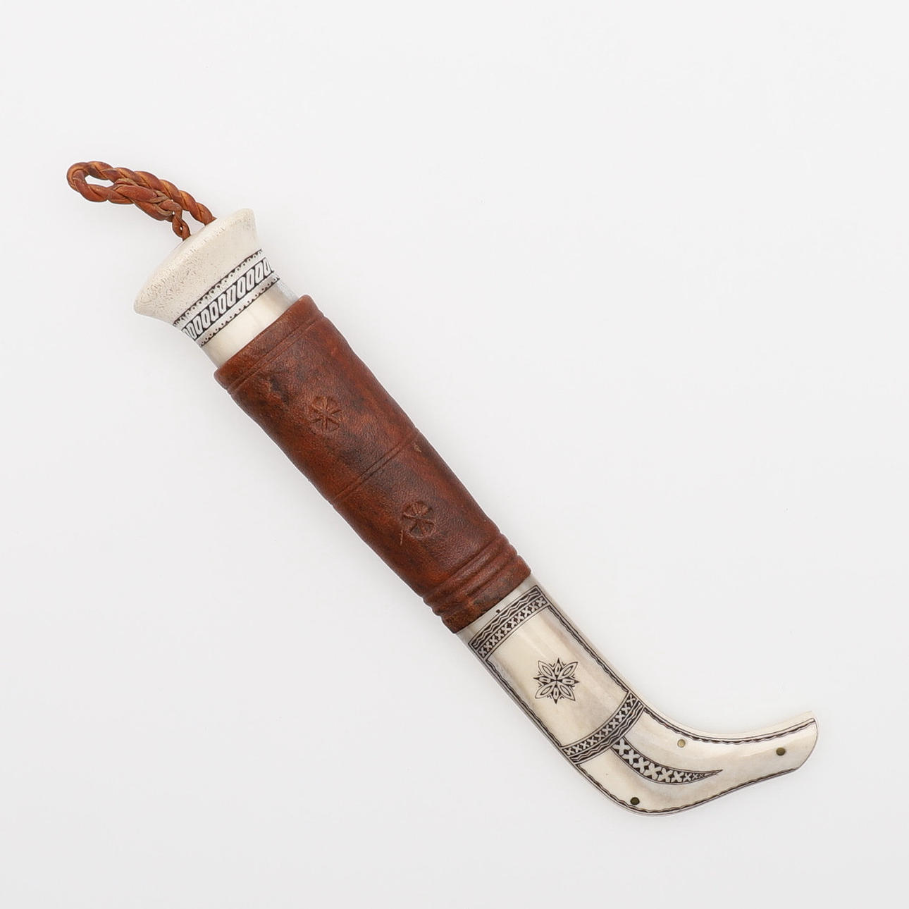 HALF HORN KNIFE, Jon Tomas Utsi, duodji, signed.