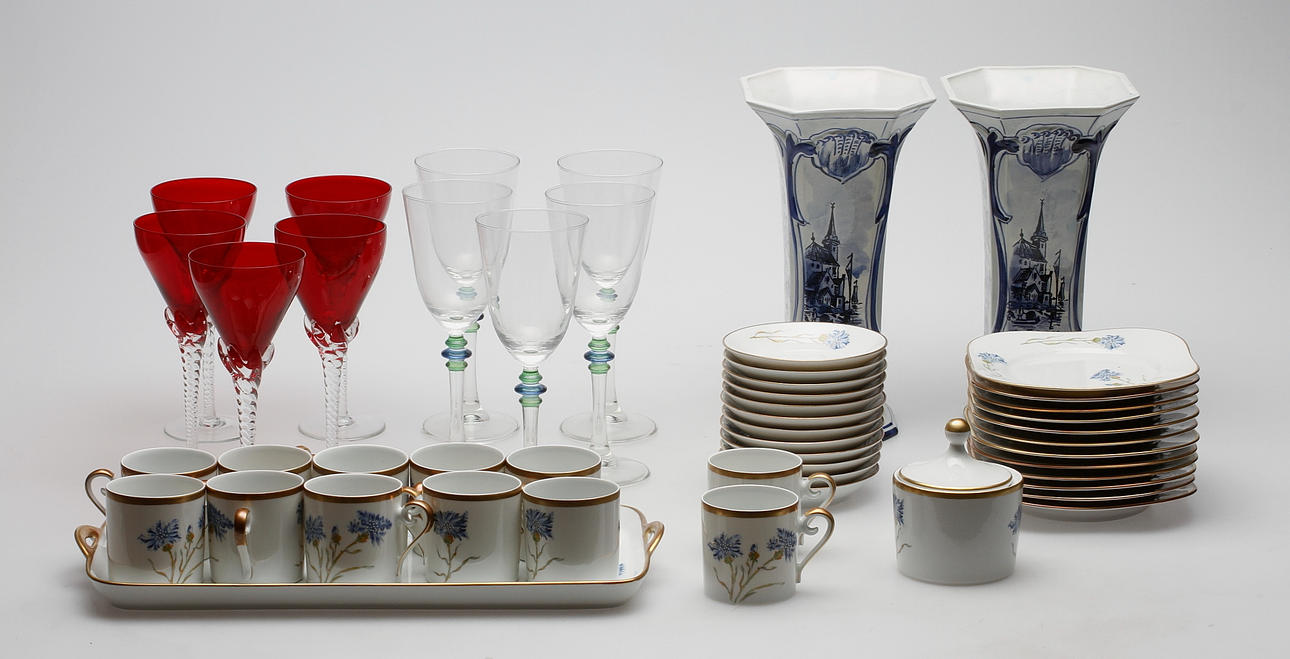 GLAS och KERAMIK, bland annat Hackefors, 1900-tal.