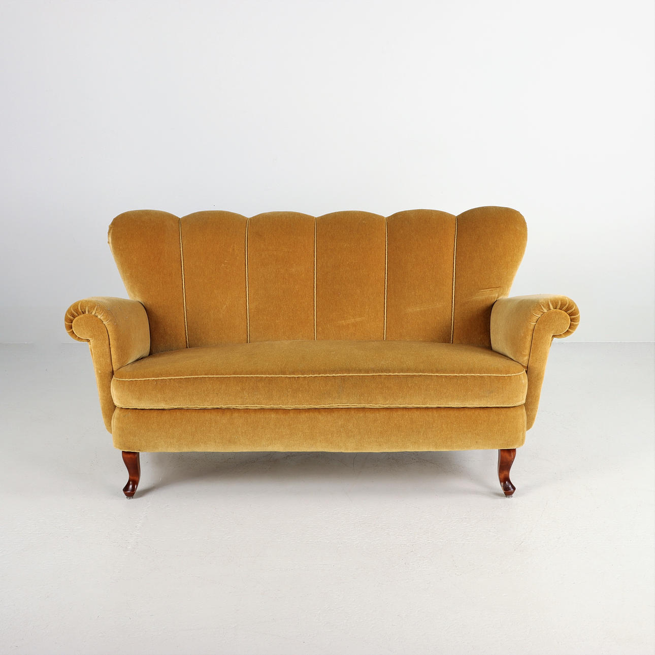 SOFA, 1940s.