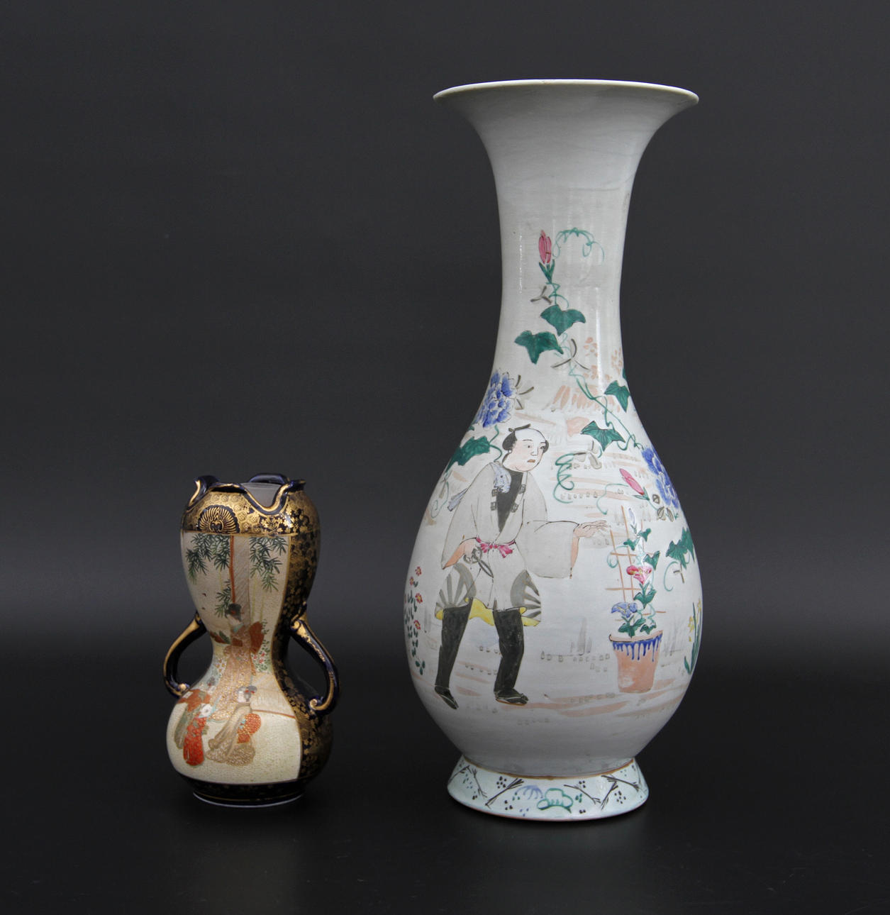 VASER, 2 st, porslin, Japan, 1800-tal.