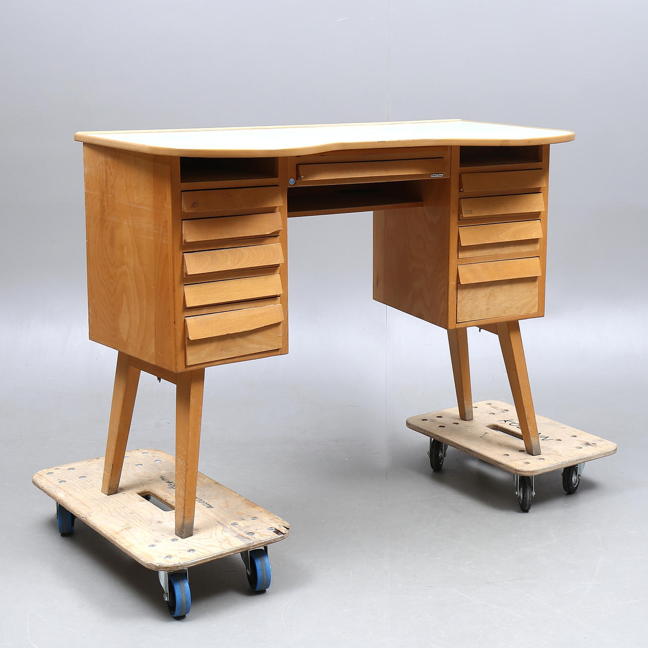 WORKBENCH for watchmaking, book, Rudolf Flume, 1900s.